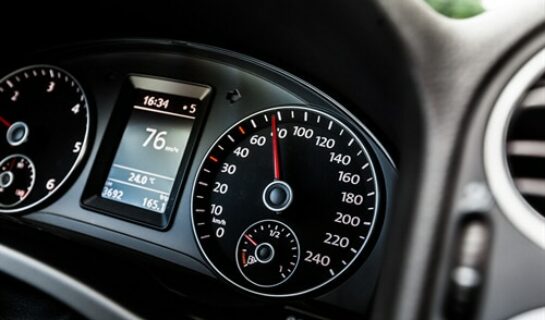 Kilometerangabe bei Fahrzeugverkauf – Haftung des Verkäufers