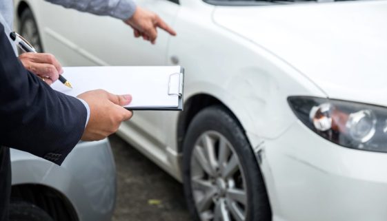 Aufklärungspflicht des Verkäufers eines Fahrzeugs über den Schadensumfang eines Unfallwagens